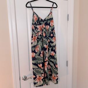 LAST CHANCE 11/21!  Hawaiian print dress